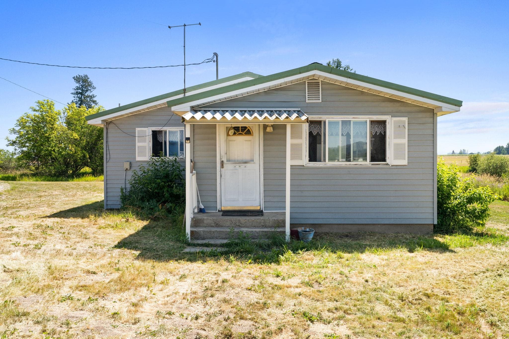 4616 S Hwy 395, Clayton WA