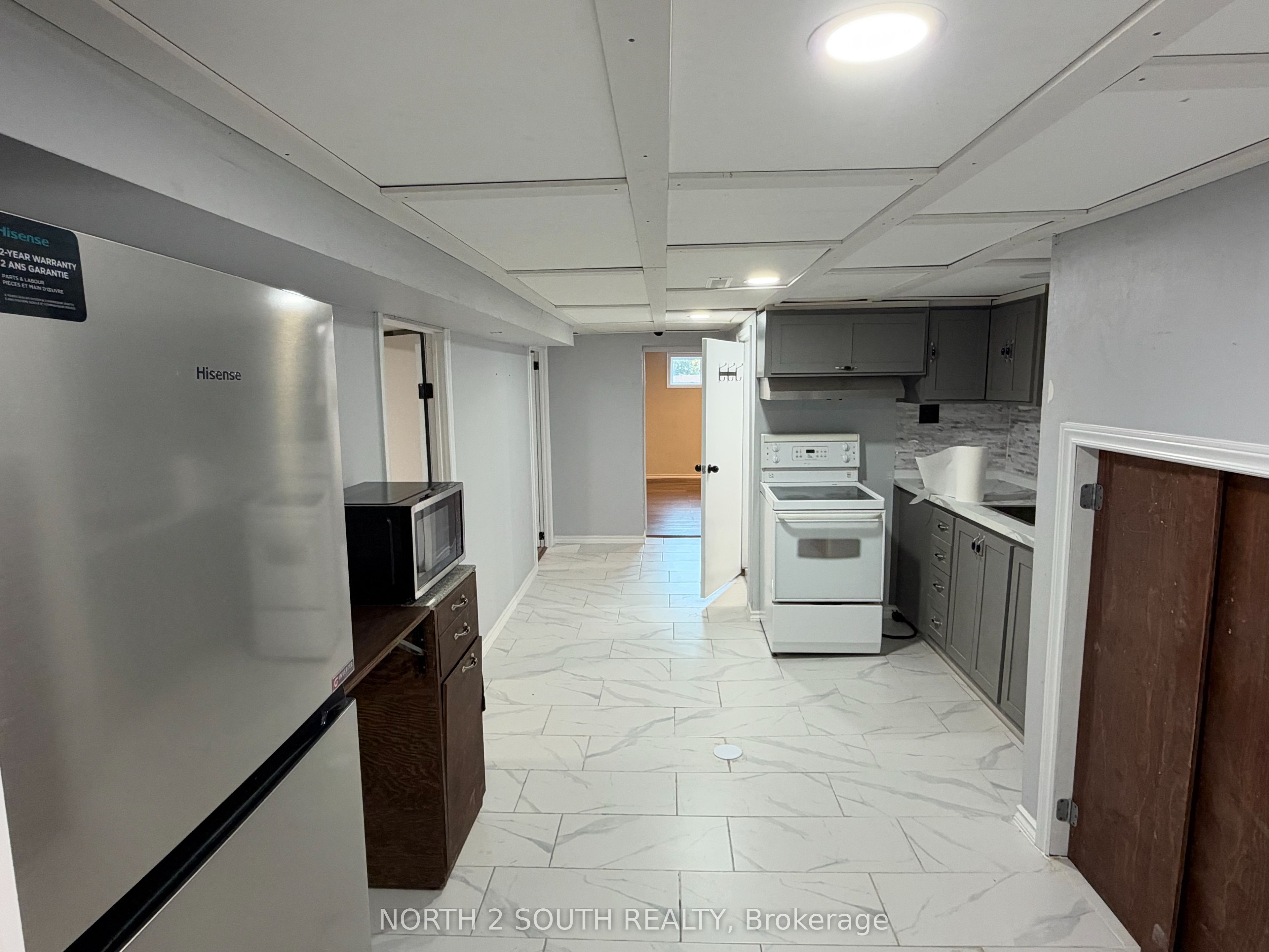 998 Warden Avenue, #Lower, Toronto E, Toronto ON M1R 2P1 998 Warden Avenue, #Lower, Toronto E, Toronto ON M1R 2P1