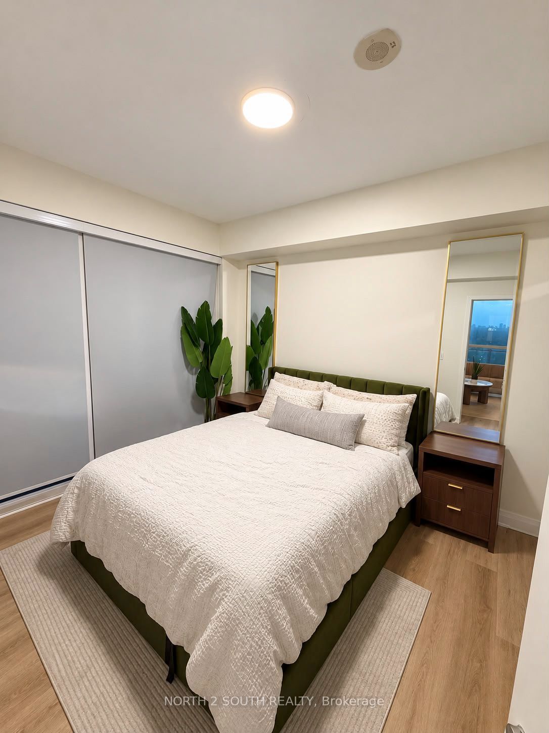 33 Shore Breeze Drive, #2604, Toronto W, Toronto ON M8V 1A1