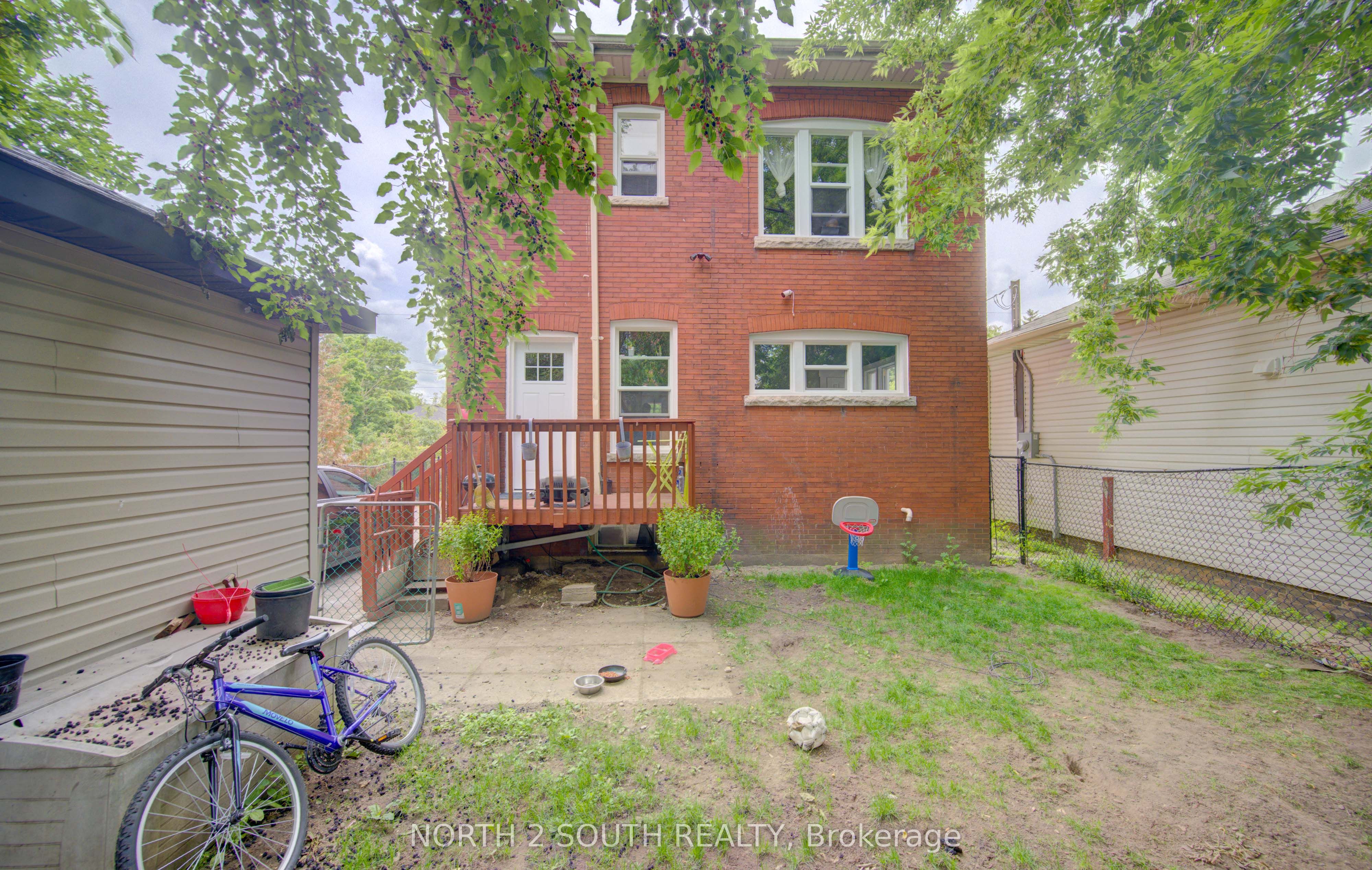 5 Fleet Street, Brantford, Brantford ON N3T 3S8