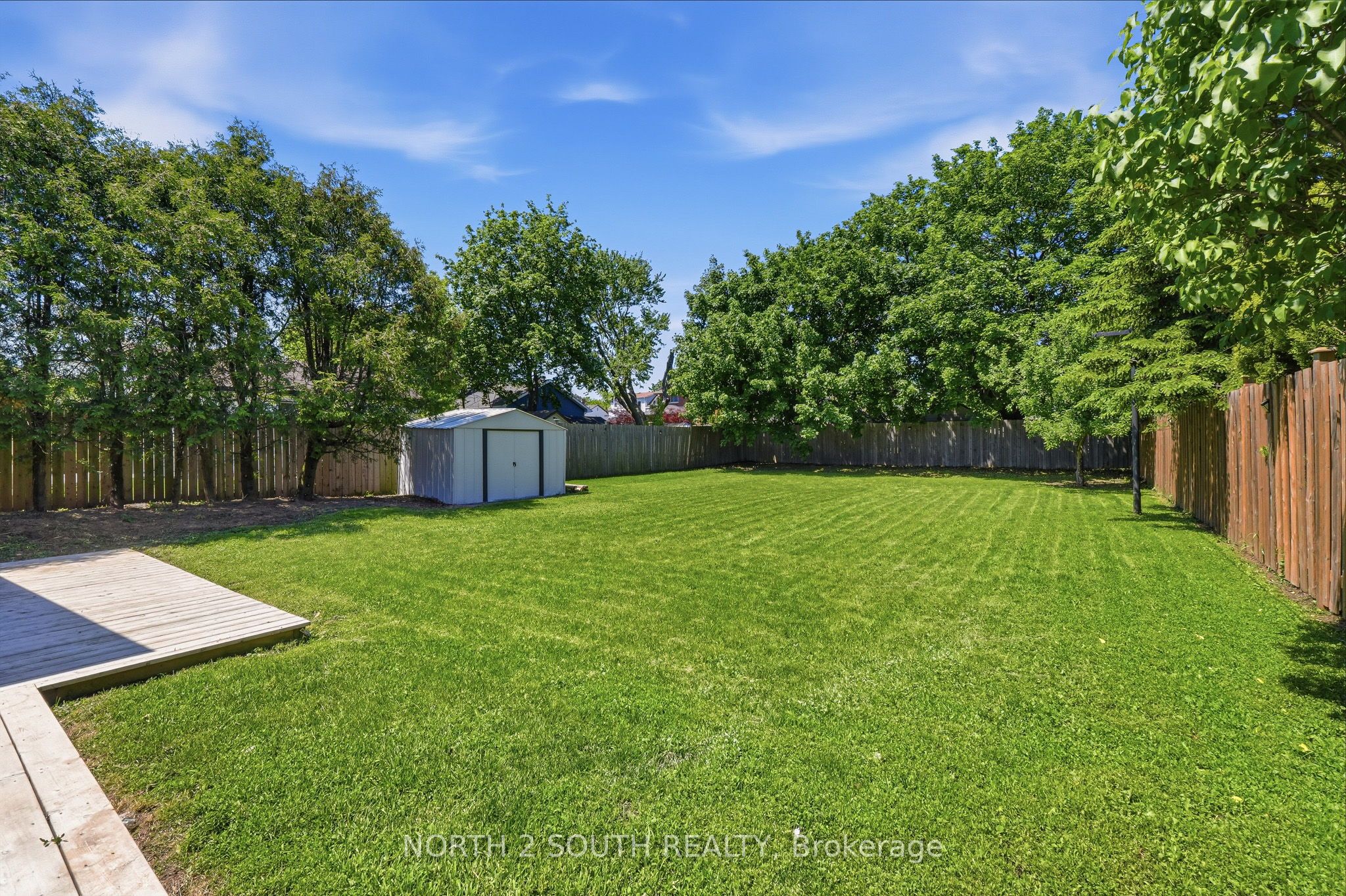 63 Chester Road, Hamilton, Hamilton ON L8E 1Y1