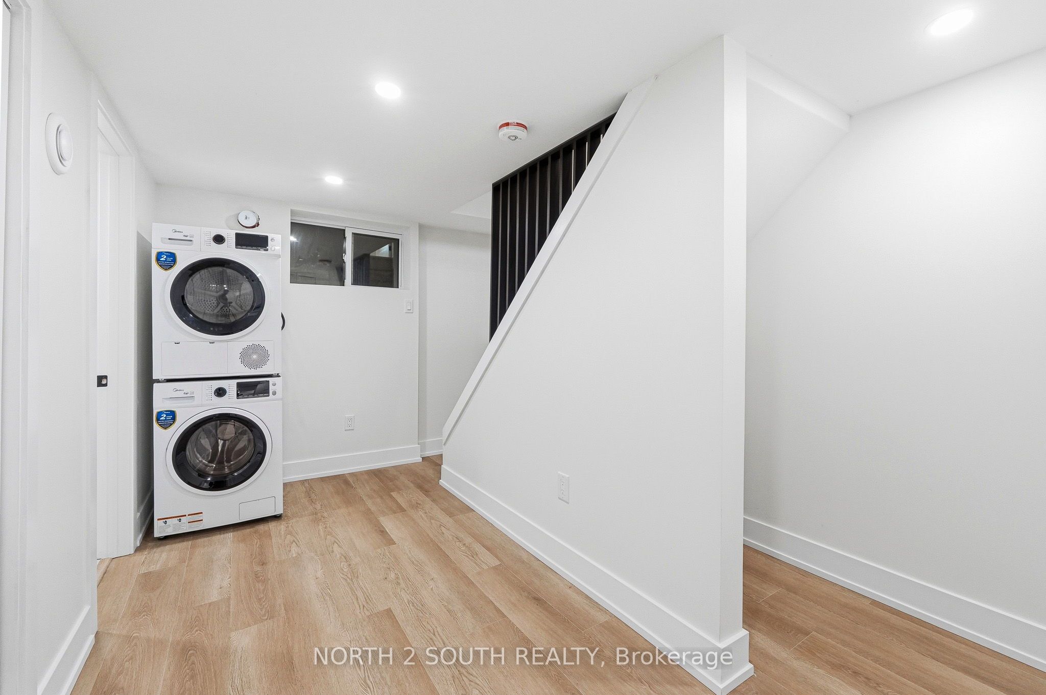 63 Chester Road, Hamilton, Hamilton ON L8E 1Y1
