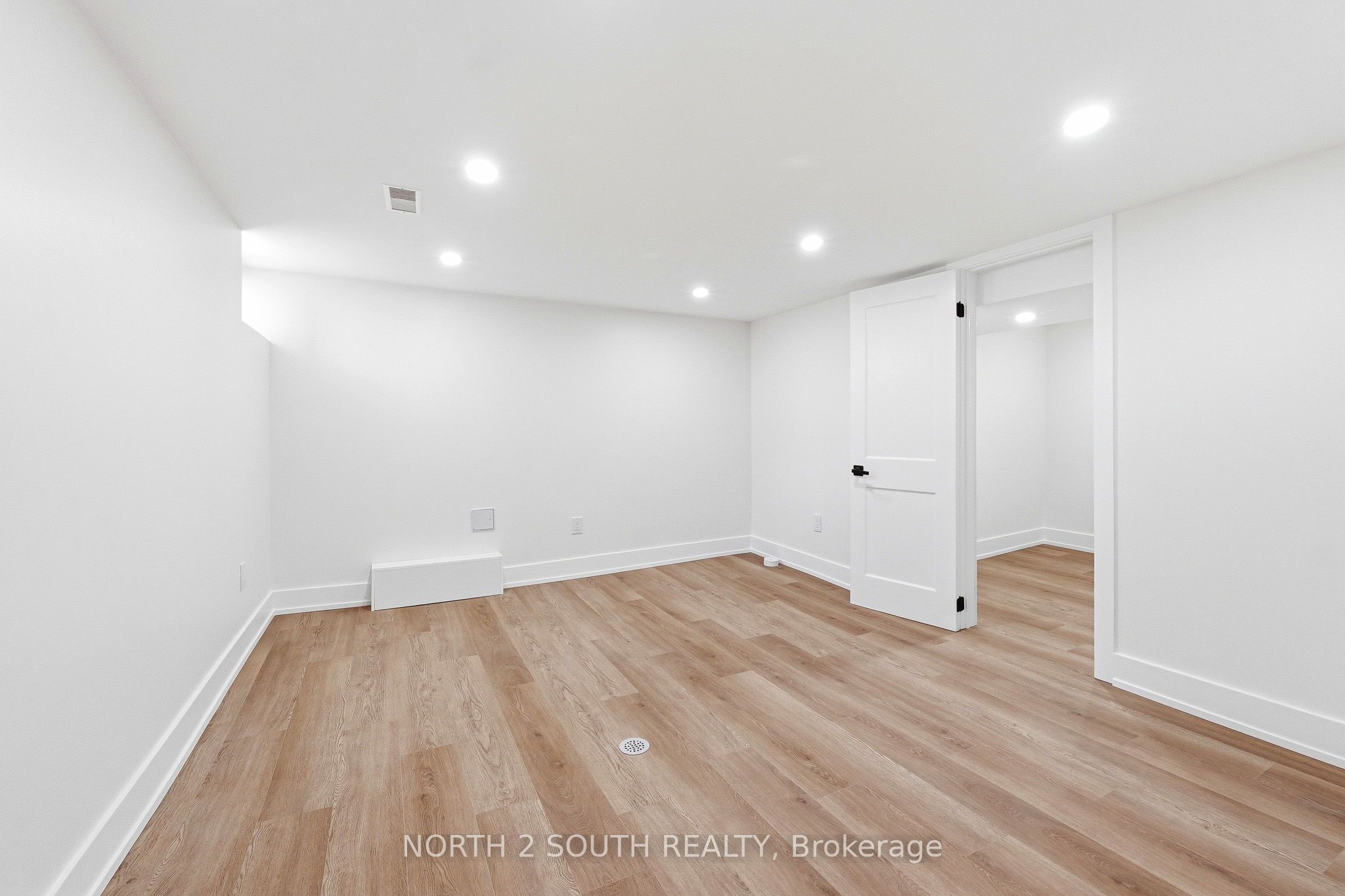 63 Chester Road, Hamilton, Hamilton ON L8E 1Y1