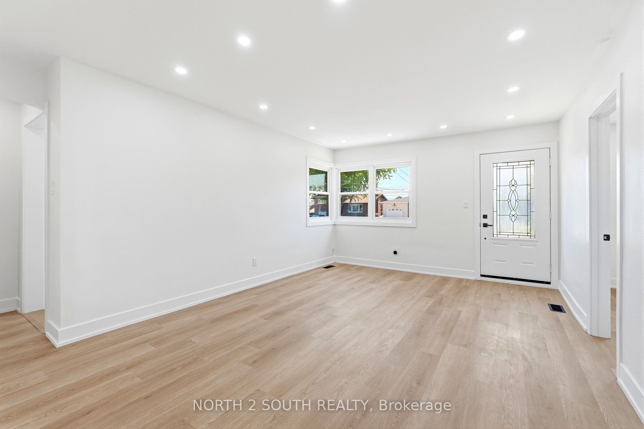 63 Chester Road, Hamilton, Hamilton ON L8E 1Y1
