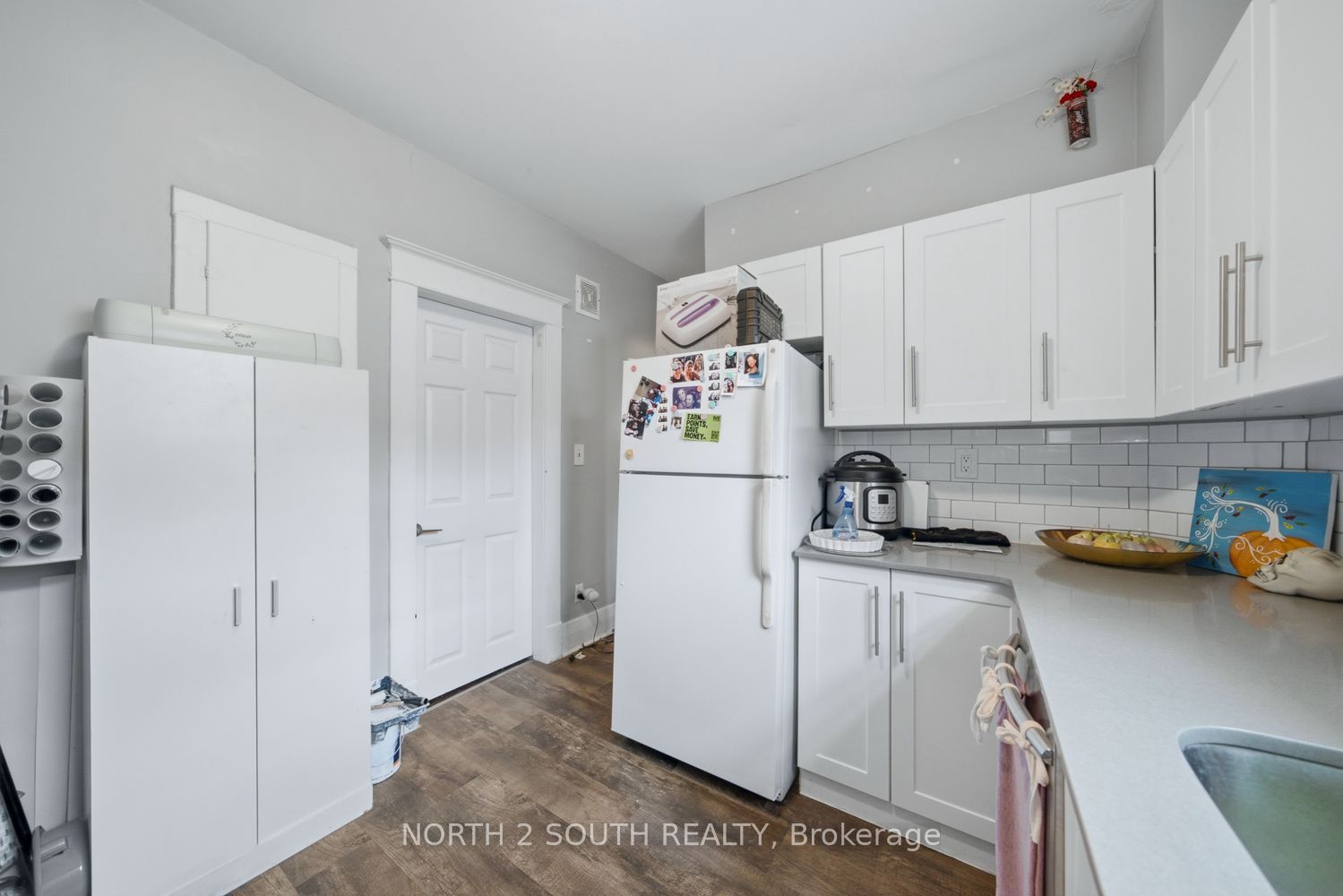 880 Dundas Street E, London East, Middlesex ON N5W 3A1