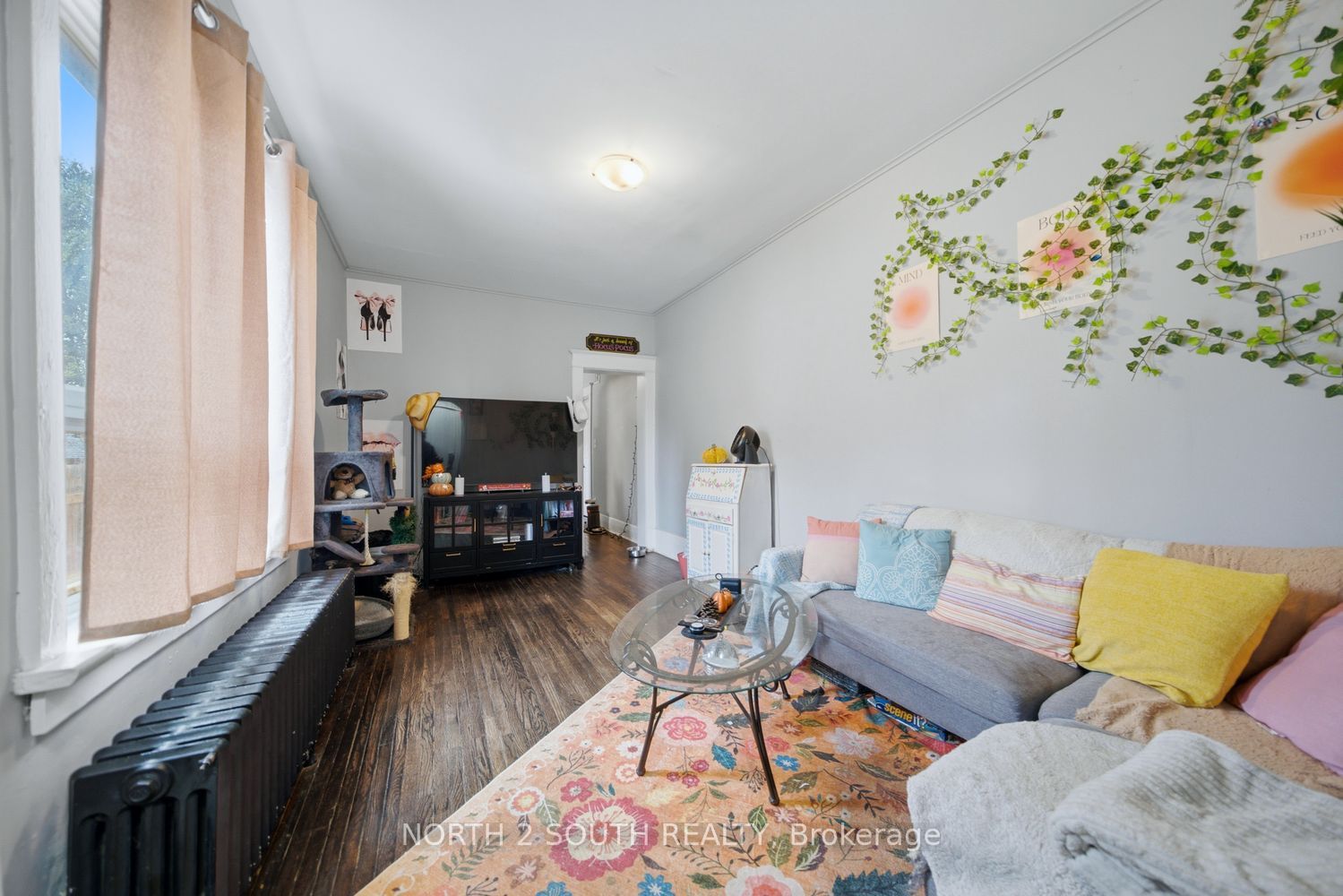 880 Dundas Street E, London East, Middlesex ON N5W 3A1
