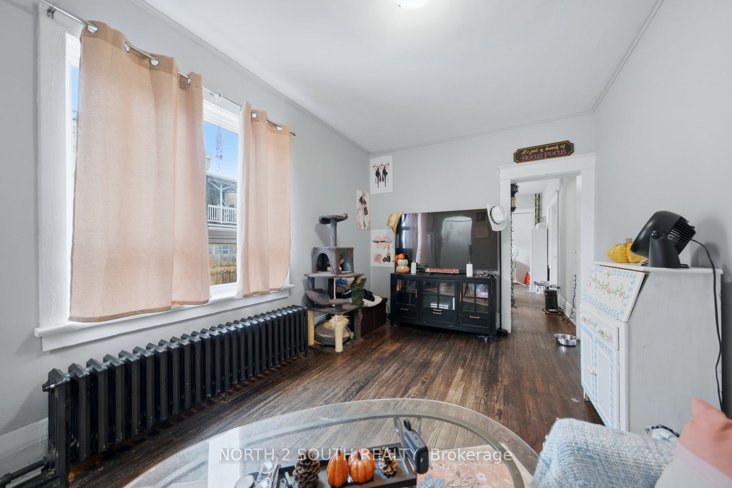 880 Dundas Street E, London East, Middlesex ON N5W 3A1