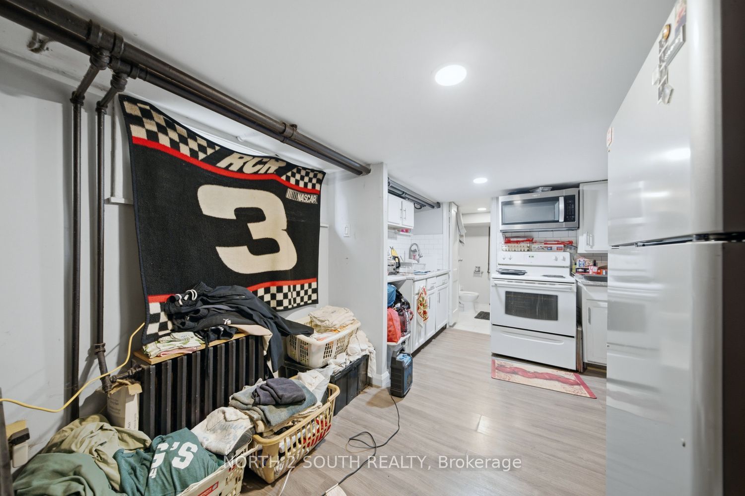 880 Dundas Street E, London East, Middlesex ON N5W 3A1