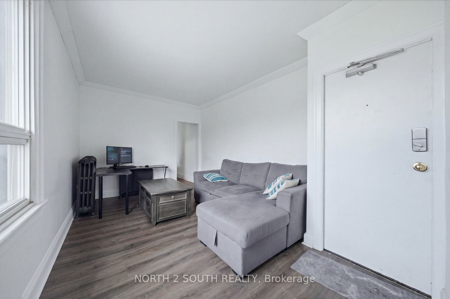 880 Dundas Street E, London East, Middlesex ON N5W 3A1