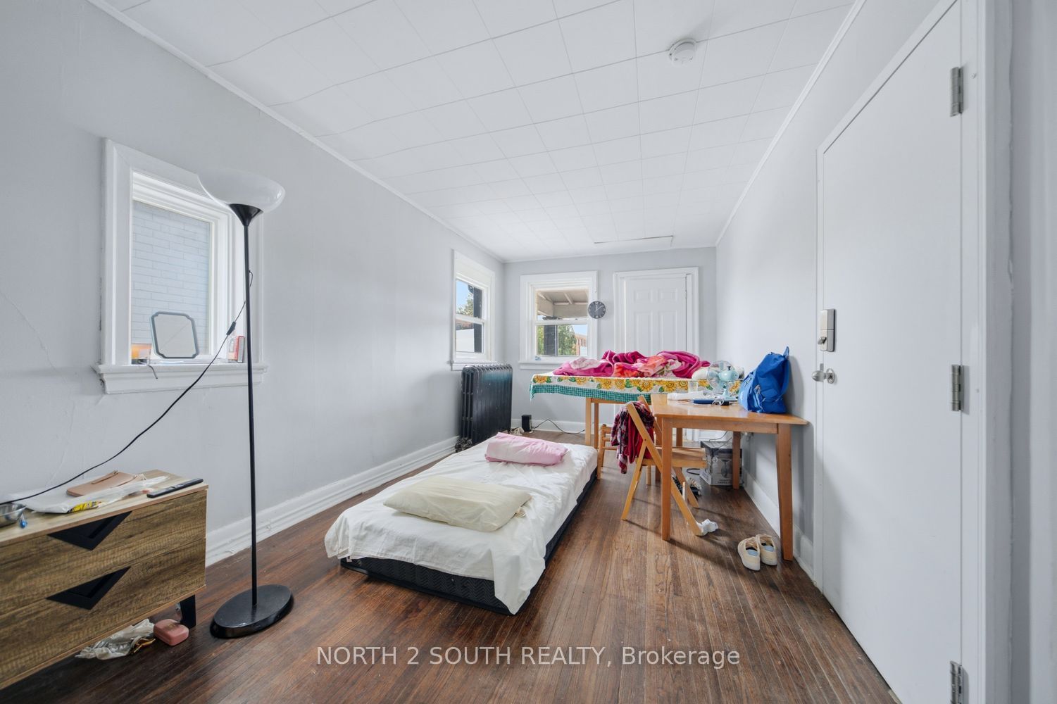 880 Dundas Street E, London East, Middlesex ON N5W 3A1