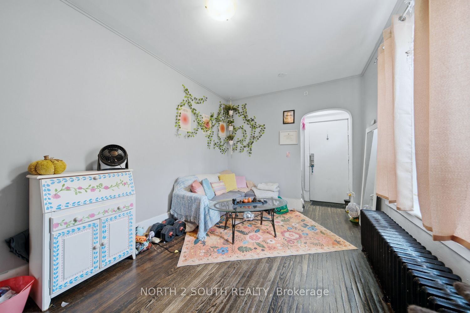 880 Dundas Street E, London East, Middlesex ON N5W 3A1