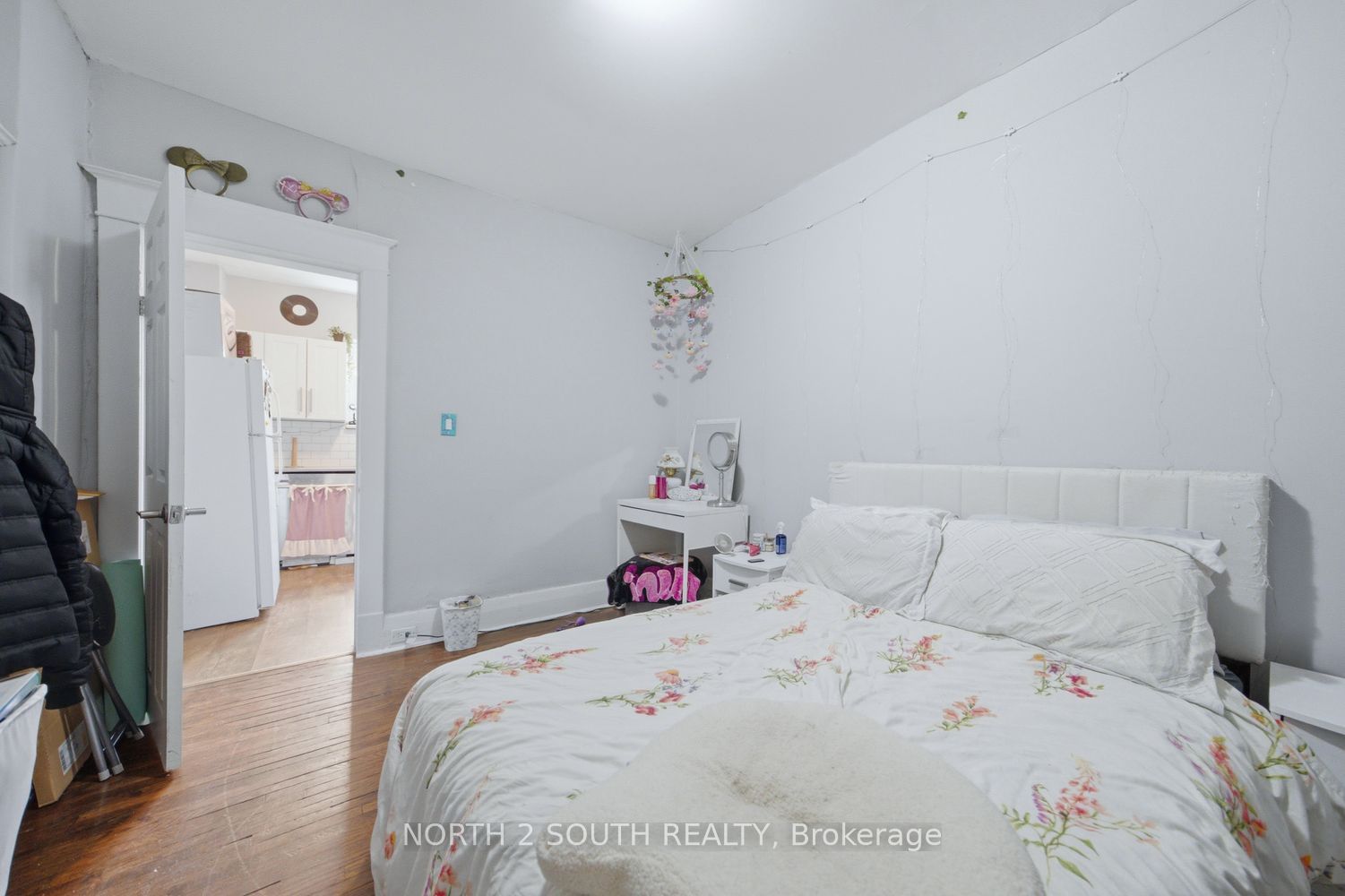 880 Dundas Street E, London East, Middlesex ON N5W 3A1